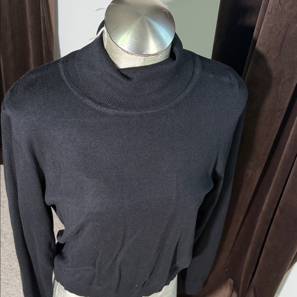 Fashion Nova Black Turtleneck Sweatshirt - Picture 2 of 9